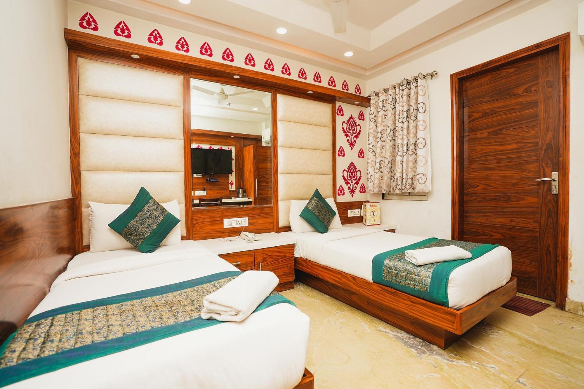 Hotel Kabir Palace Karol Bagh New Delhi Exterior photo