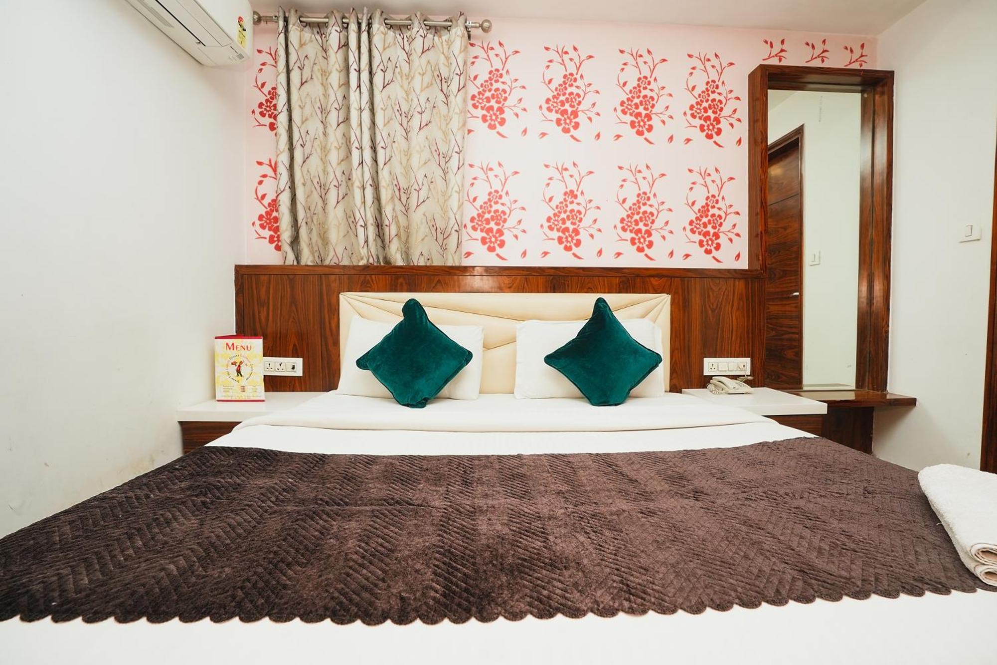 Hotel Kabir Palace Karol Bagh New Delhi Exterior photo